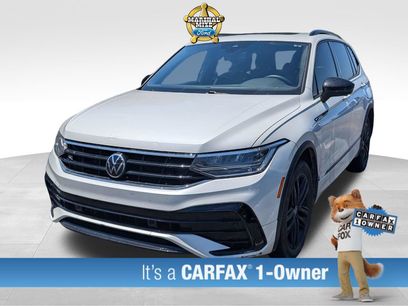 Used 2022 Volkswagen Tiguan SE R-Line