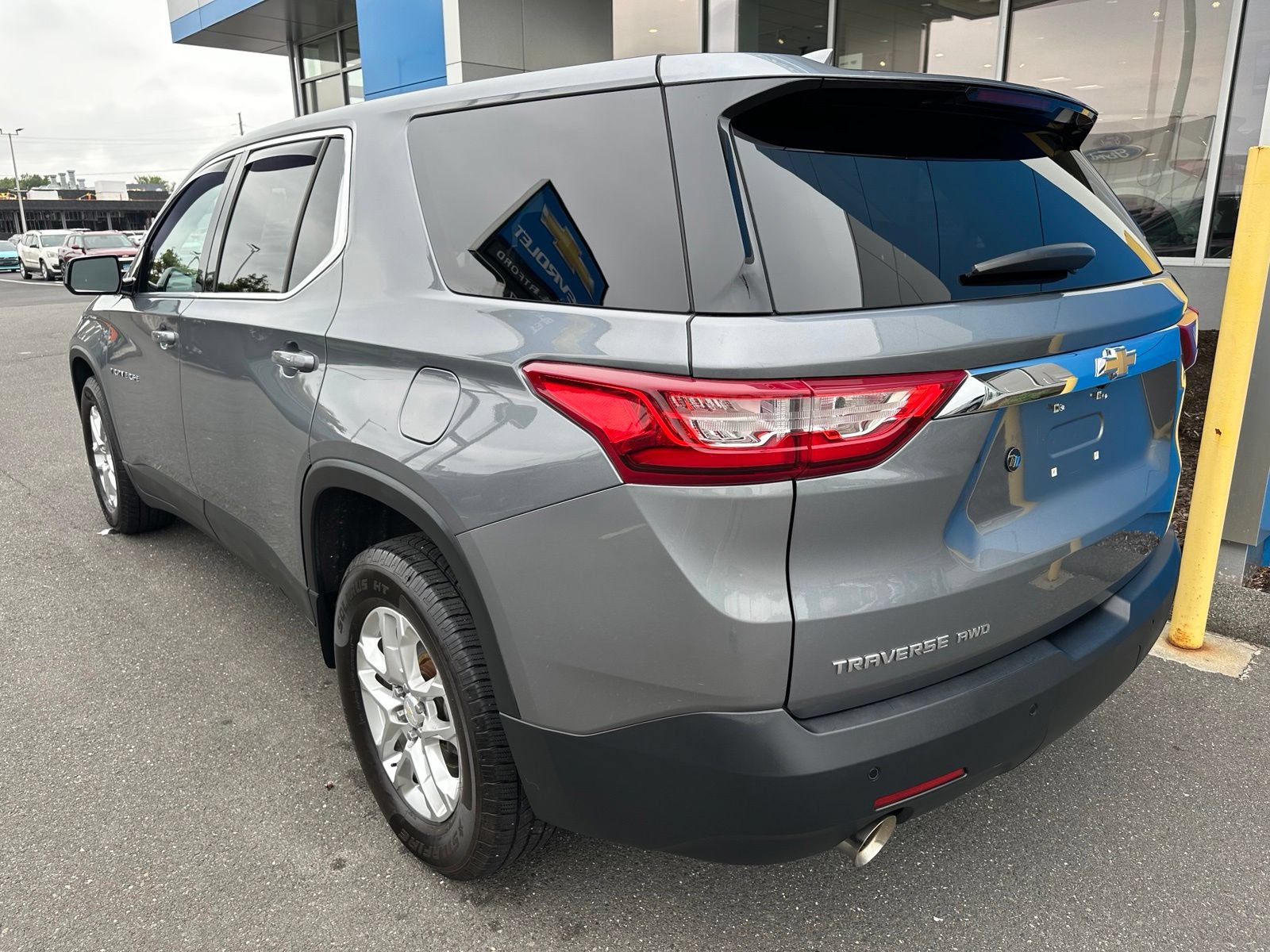 Used 2018 Chevrolet Traverse LS AWD/4WD image 5