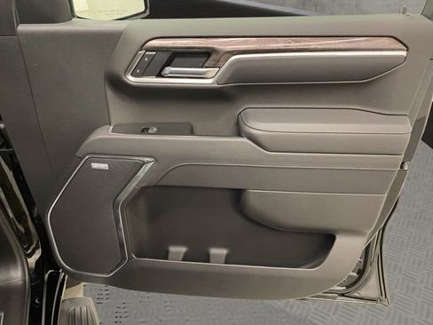 New 2026 Chevrolet Silverado 1500 LTZ w/ Z71 Off-Road Package AWD/4WD image 26