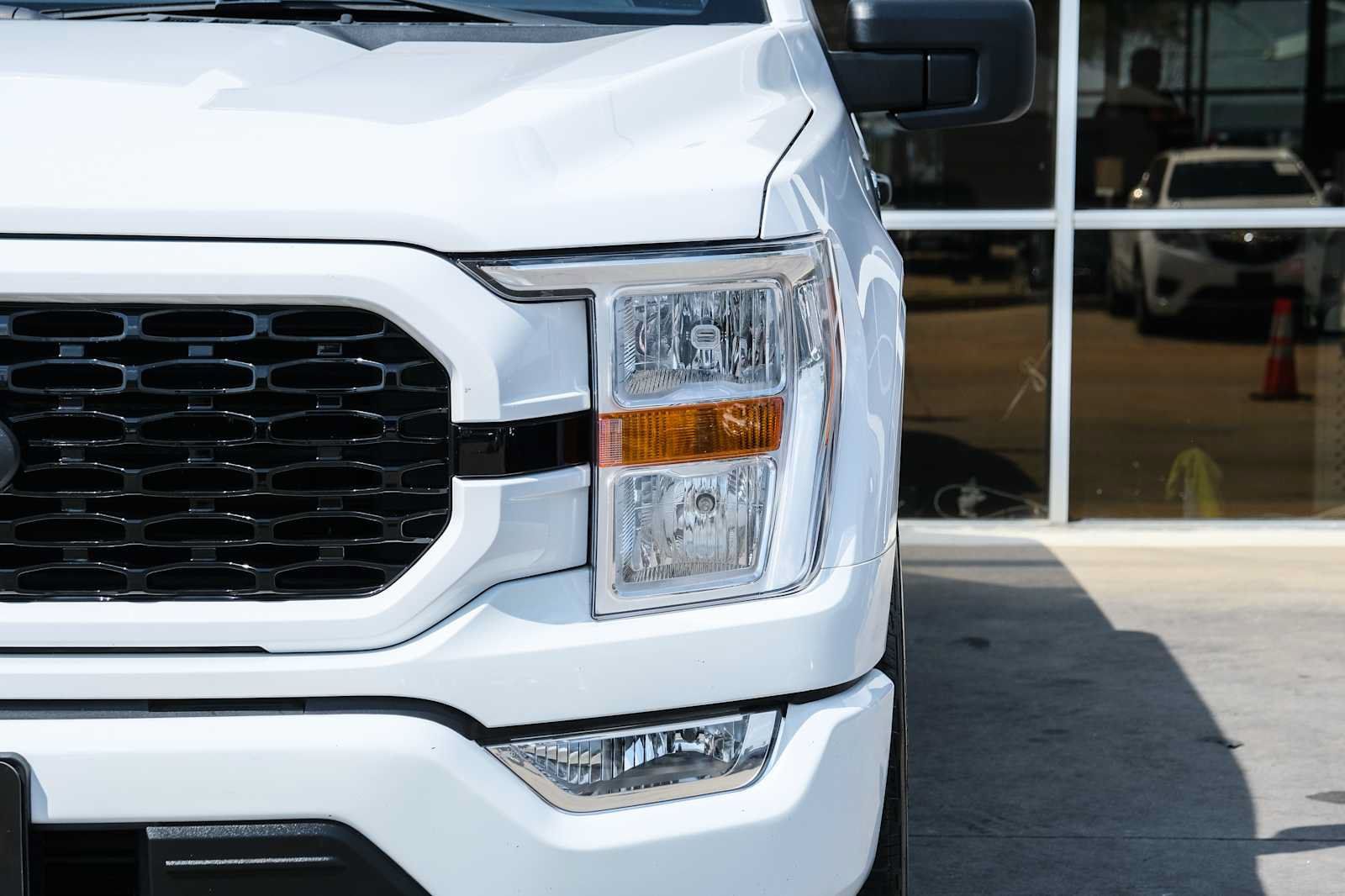 Used 2021 Ford F150 XL w/ STX Appearance Package RWD image 5
