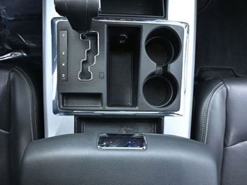 Used 2010 Dodge Ram 1500 Truck Laramie w/ Chrome Accents Group image 35