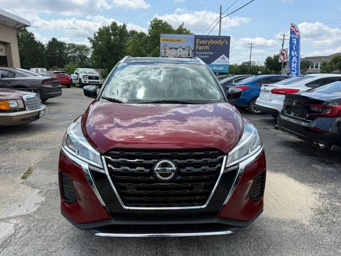Used 2021 Nissan Kicks SV FWD image 9
