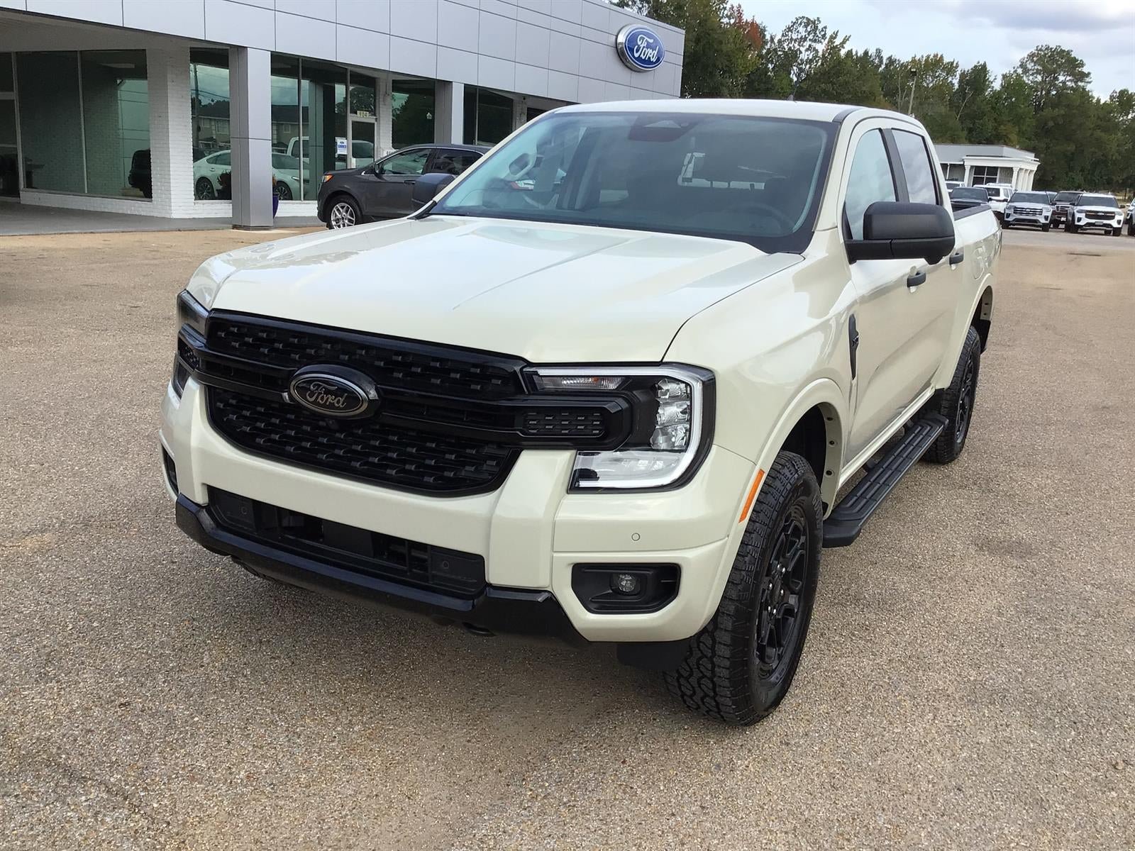 New 2026 Ford Ranger XLT w/ FX4 Off-Road Package AWD/4WD image 5