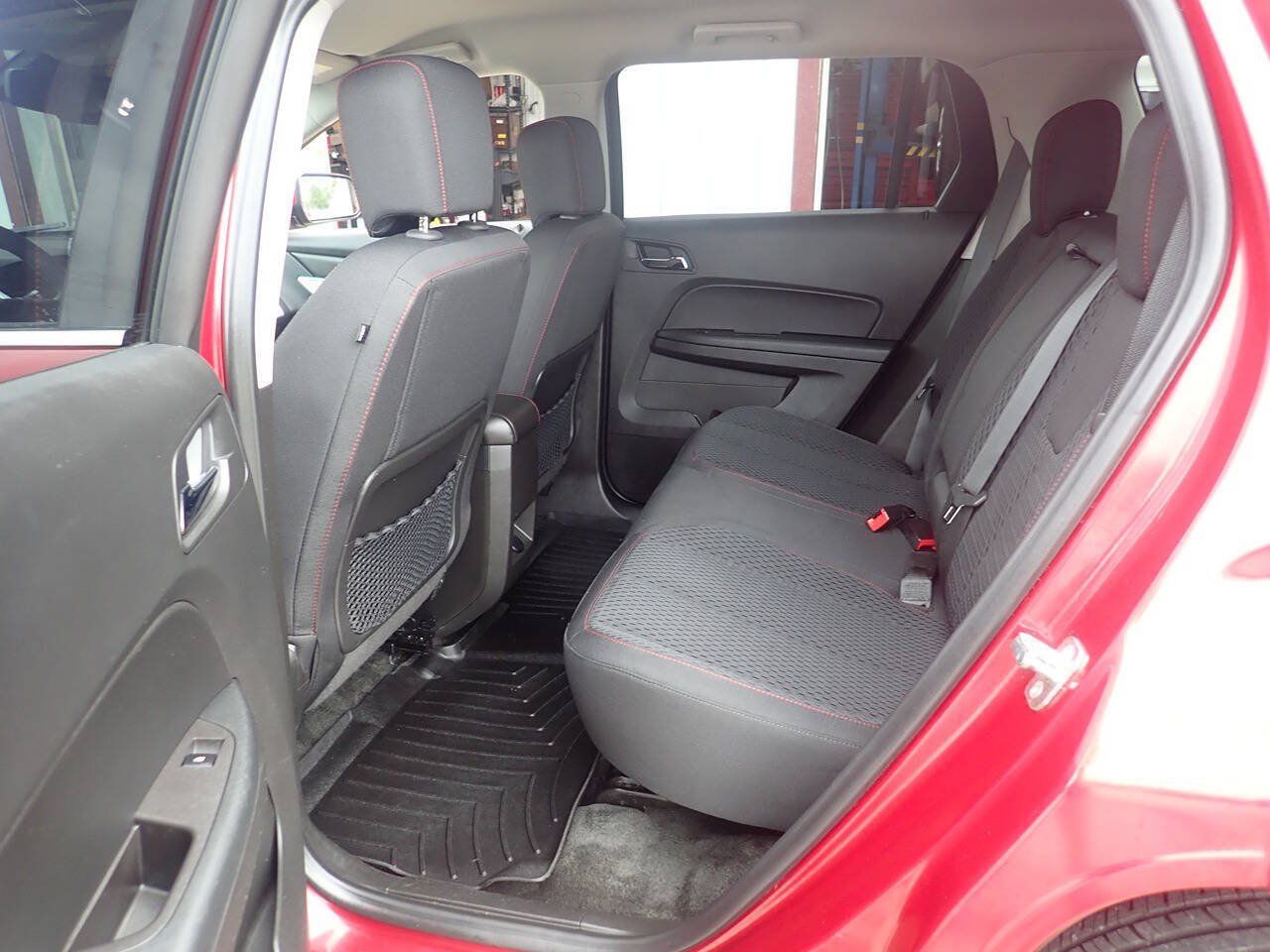 Used 2015 GMC Terrain SLE AWD/4WD image 13