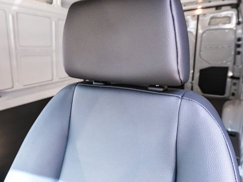 Used 2025 Mercedes-Benz Sprinter 2500 image 21