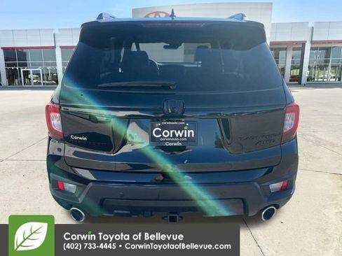 Used 2024 Honda Passport Black Edition image 7