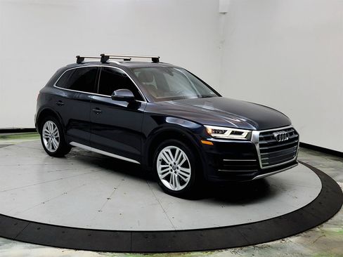 Used 2019 Audi Q5 2.0T Premium Plus w/ Premium Plus Package AWD/4WD image 3