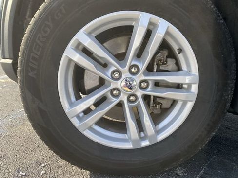 Certified 2023 Ford Explorer XLT w/ Equipment Group 202A image 34