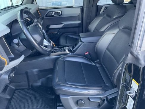 Used 2022 Ford Bronco Badlands image 14