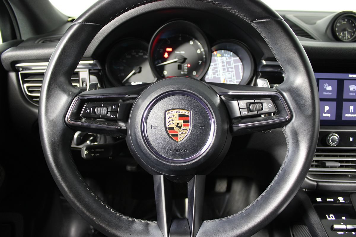 Used 2022 Porsche Macan AWD/4WD image 18