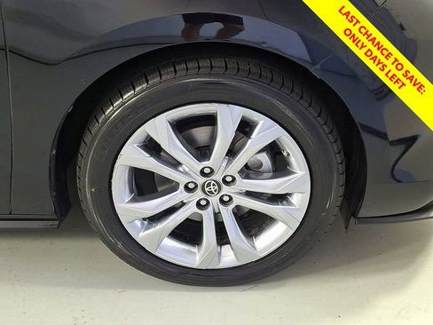 Certified 2021 Toyota Sienna Platinum FWD image 9