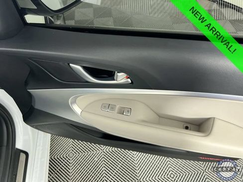 Used 2023 Genesis G70 2.0T RWD image 29