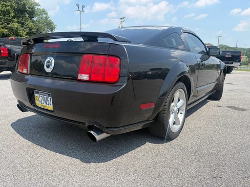 Used 2009 Ford Mustang GT RWD image 18