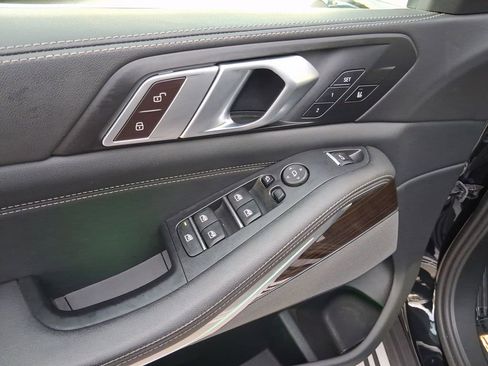 Used 2024 BMW X5 sDrive40i w/ Premium Package RWD image 17