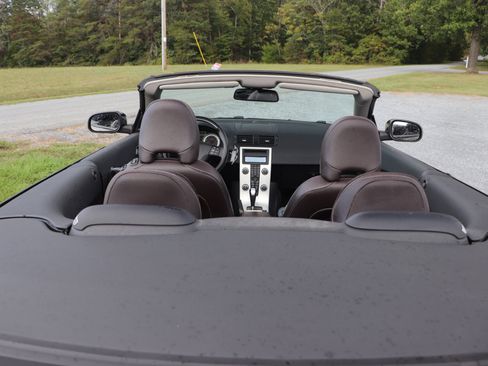 Used 2012 Volvo C70 T5 image 12