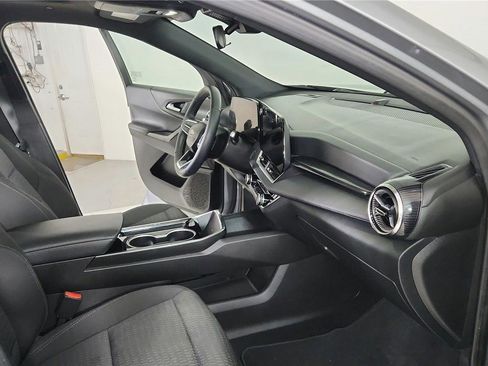 Used 2025 Chevrolet Equinox LT image 20