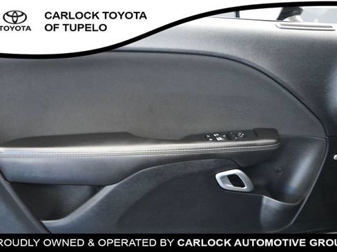 Used 2018 Dodge Challenger R/T Scat Pack RWD image 23