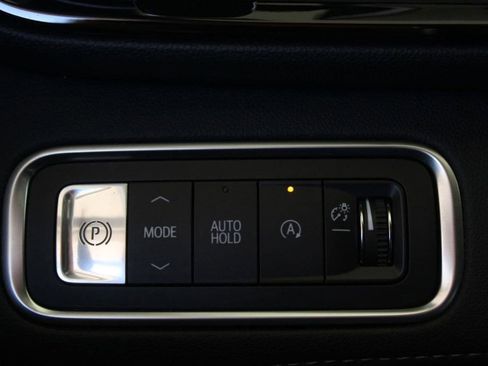 Used 2025 Buick Enclave Sport Touring FWD image 28