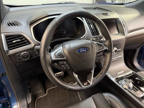 Used 2020 Ford Edge ST w/ Equipment Group 401A image 18