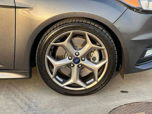 Used 2018 Ford Focus ST image 11