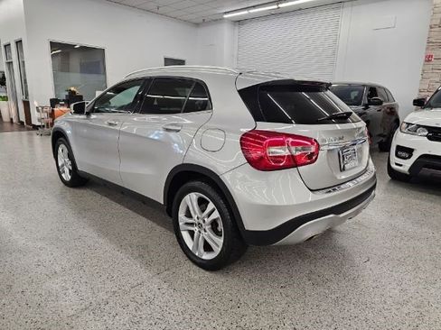Used 2018 Mercedes-Benz GLA 250 4MATIC w/ Premium Package image 6