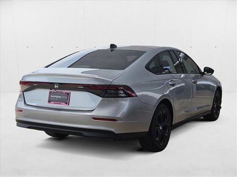 New 2025 Honda Accord SE image 2