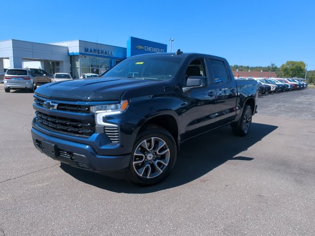 Used 2023 Chevrolet Silverado 1500 RST w/ Z71 Off-Road Package AWD/4WD image 3