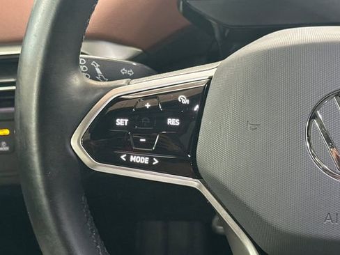 Certified 2022 Volkswagen ID.4 Pro S image 30