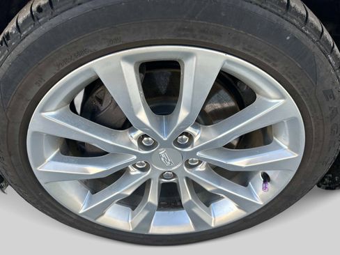 Used 2017 Cadillac XTS Luxury w/ Driver Awareness Package image 9