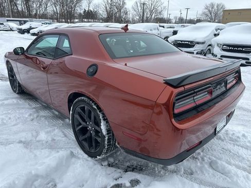 Certified 2022 Dodge Challenger GT w/ Plus Package image 5
