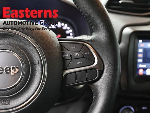 Used 2020 Jeep Renegade Limited AWD/4WD image 16