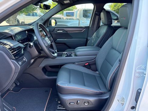 New 2026 GMC Acadia AT4 w/ Luxury Package AWD/4WD image 12