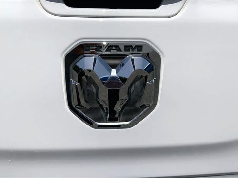 Used 2021 RAM 1500 Big Horn RWD image 31