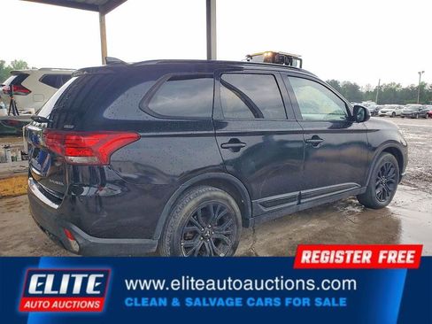 Used 2018 Mitsubishi Outlander LE AWD/4WD image 6