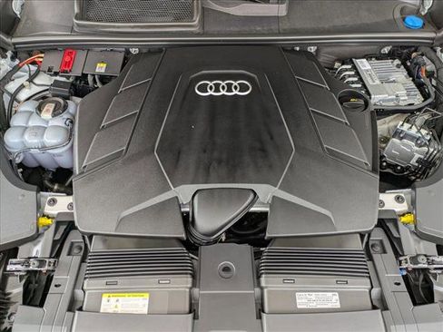 Used 2023 Audi Q8 Premium Plus image 25