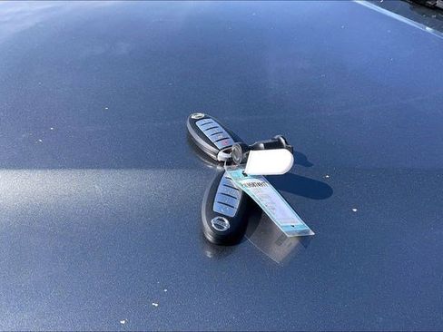 Used 2019 Nissan Armada SL w/ Premium Package image 12