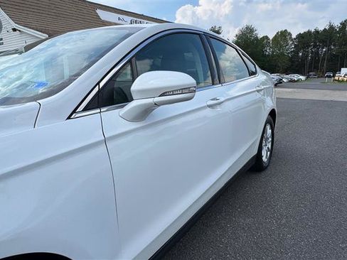 Used 2015 Ford Fusion S FWD image 12