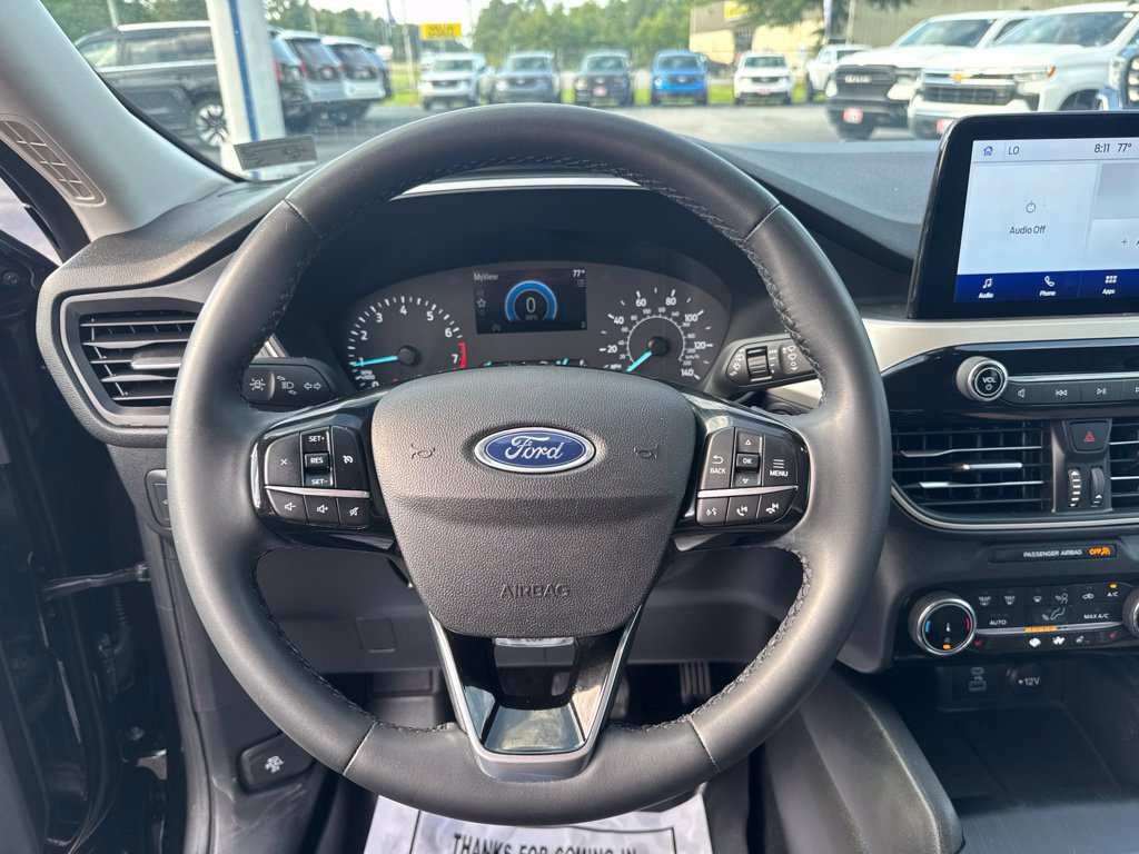 Used 2022 Ford Escape SE w/ Convenience Package FWD image 16