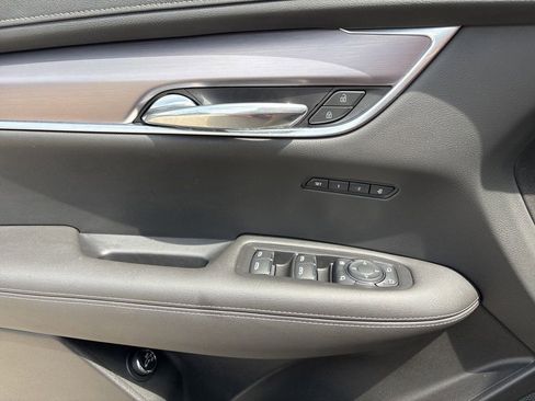 Used 2023 Cadillac XT6 Luxury FWD image 11