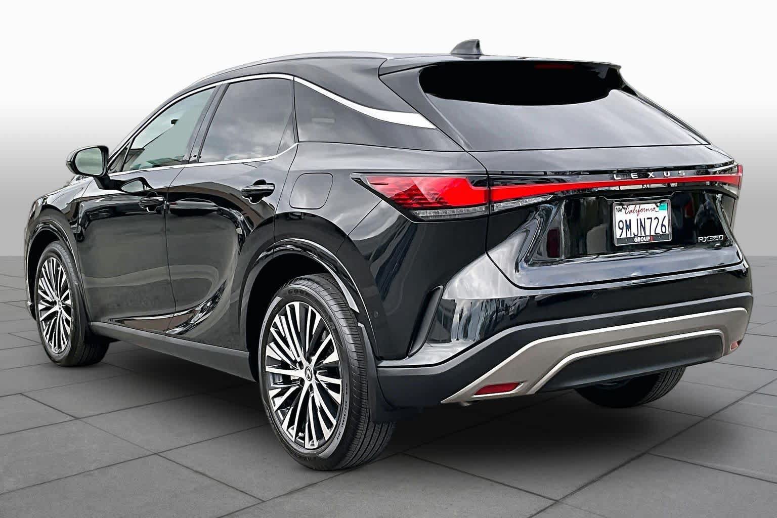 Used 2024 Lexus RX 350 Premium Plus w/ Convenience Package FWD image 11
