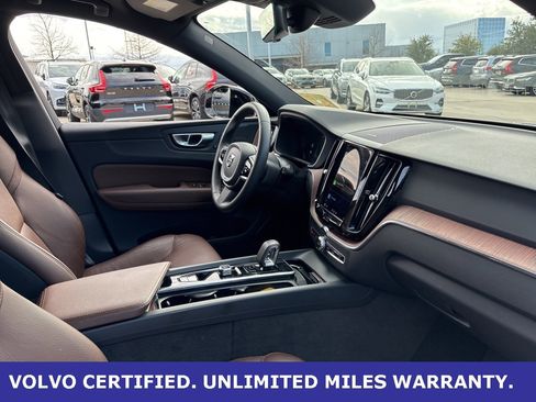 Certified 2023 Volvo XC60 B5 Plus w/ Protection Package Premier image 13