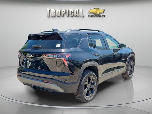 New 2026 Chevrolet Equinox LT w/ Midnight Edition FWD image 3