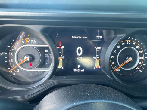 Used 2024 Jeep Gladiator Mojave AWD/4WD image 31