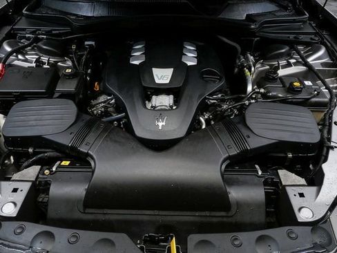 Used 2016 Maserati Ghibli image 33