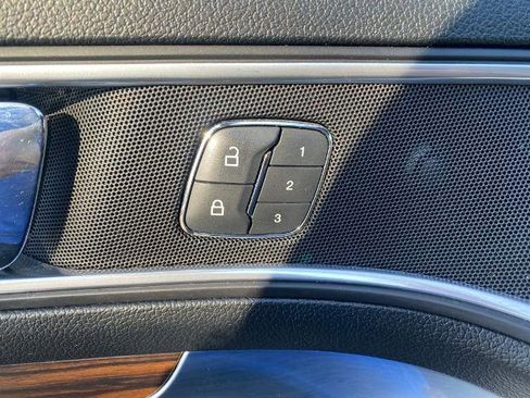 Certified 2019 Ford Explorer Limited w/ Class III Trailer Tow Package image 14