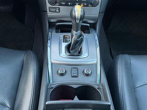 Used 2013 INFINITI G37 x w/ Premium Pkg image 29