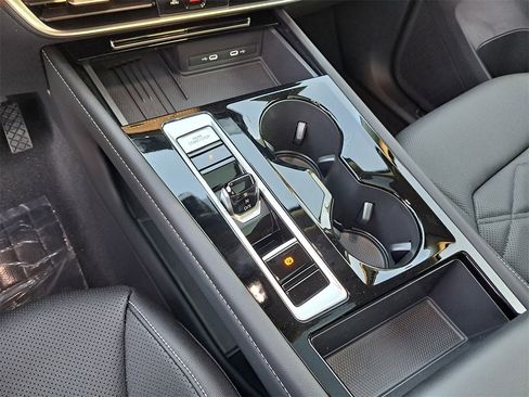 New 2026 Volkswagen Atlas SE image 10