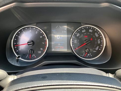 Used 2021 Toyota RAV4 LE FWD image 26