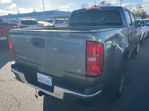Used 2022 Chevrolet Colorado W/T image 2