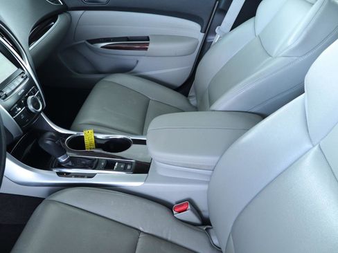 Used 2015 Acura TLX FWD image 17